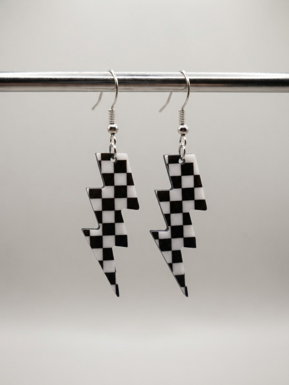 NEW Handmade Acrylic Checkerboard Lightning Bolt Earrings (0398)